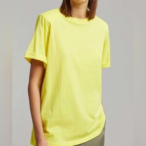 Frankieshop shoulder padded tee - in YELLOW